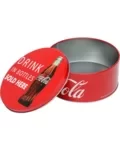 urban-lata-de-metal-round-coca-cola-drink-in-bottle-vermelho-17x17x7,1-cm-urban-5804-1587805-3-feed